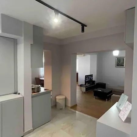 Διαμέρισμα 63 ° Bs Garda Τίρανα